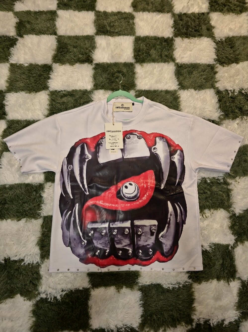 Rarecommon "Smile You're Almost Famous" T Shirt - SIZE L